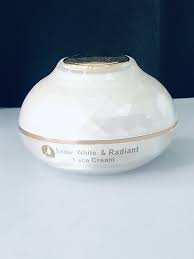 Snow White & Radiant Face Cream 30G Snow White & Radiant Face Cream 30G
